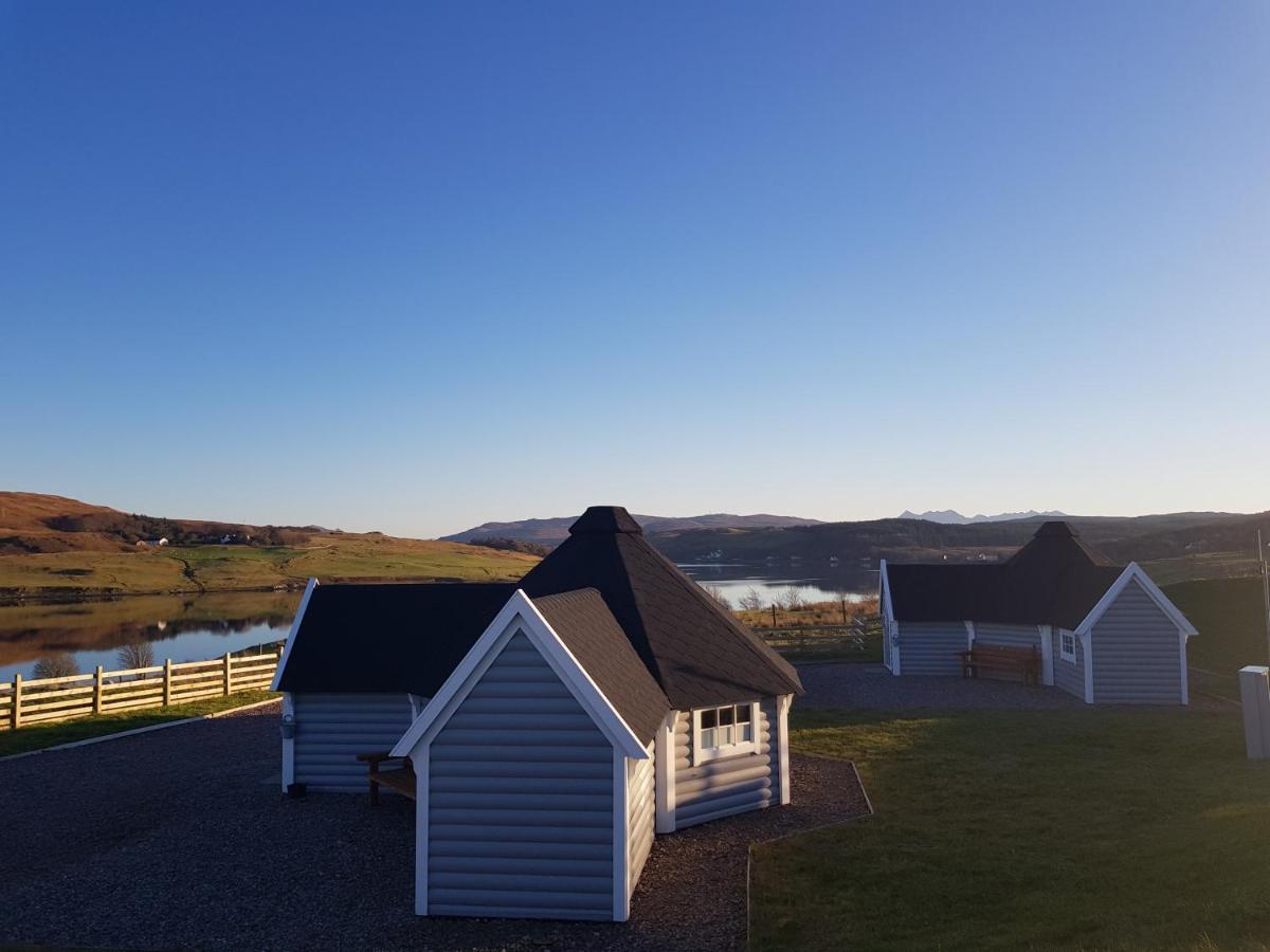 Skye Cabins Skeabost Eksteriør bilde