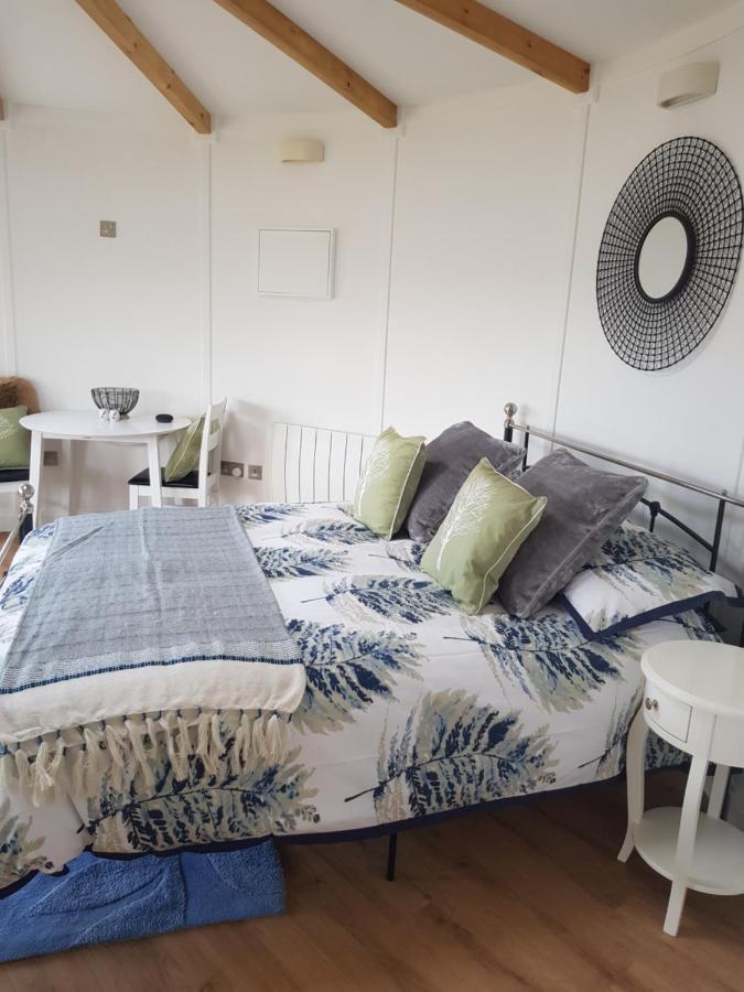 Skye Cabins Skeabost Eksteriør bilde